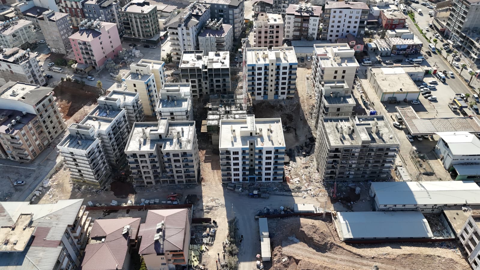 Step Asansör ,HATAY KIRIKHAN LEF YAPI 8.BÖLGE 248 KONUT 2 TİCARİ BİRİM İŞİ